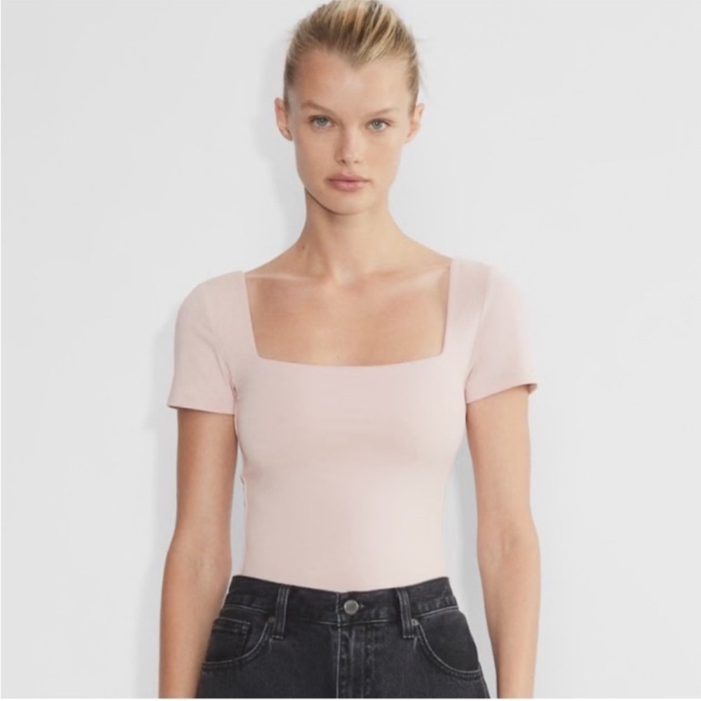 Aritzia contour purplish Pink Square Neck Short Sleeve Tee